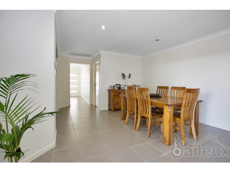 18 Burge Court, Glenella QLD 4740