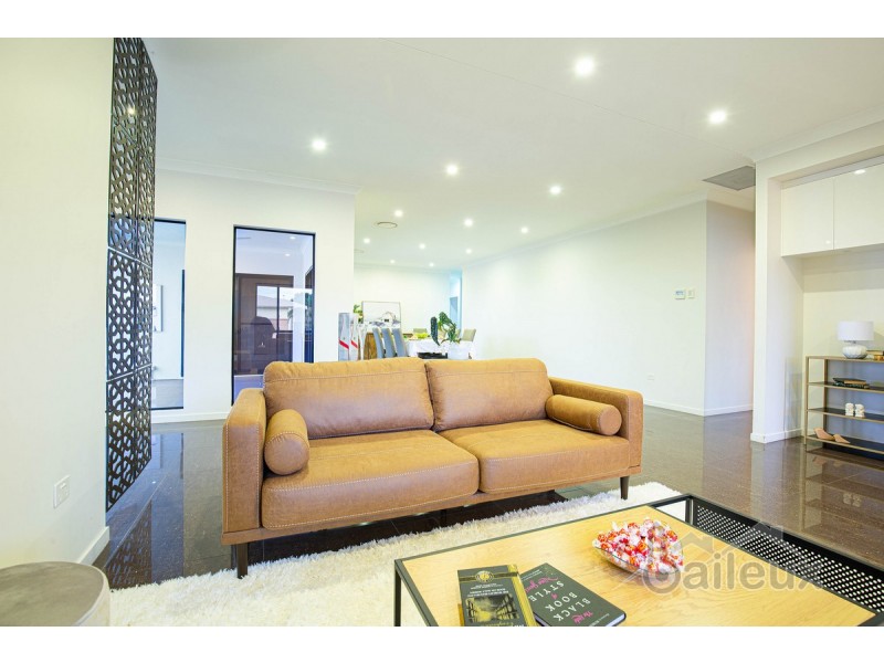 11 Roy Court, Glenella QLD 4740