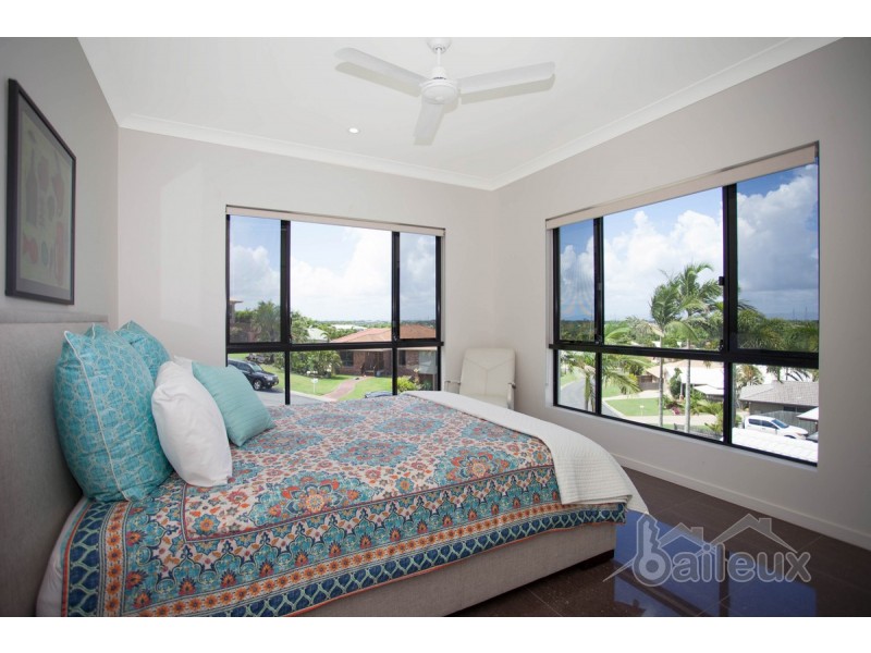 11 Roy Court, Glenella QLD 4740