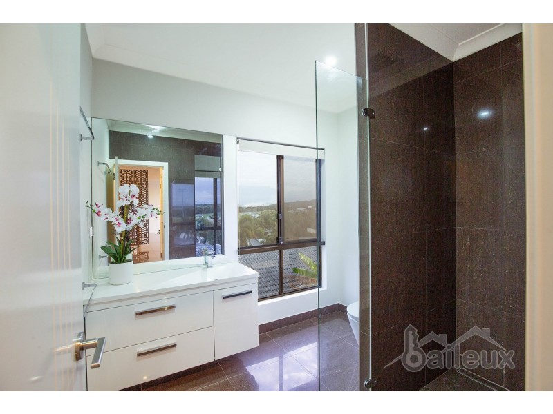 11 Roy Court, Glenella QLD 4740