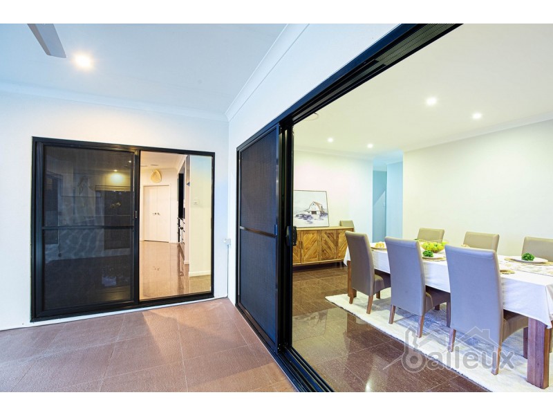 11 Roy Court, Glenella QLD 4740