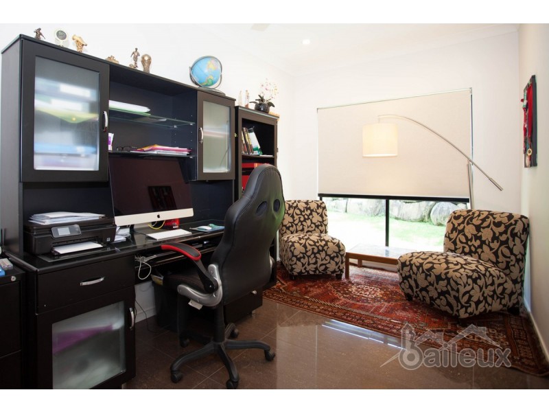 11 Roy Court, Glenella QLD 4740