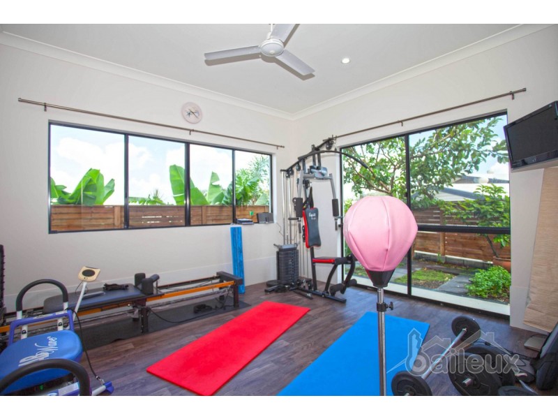 11 Roy Court, Glenella QLD 4740