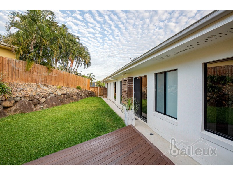 11 Roy Court, Glenella QLD 4740