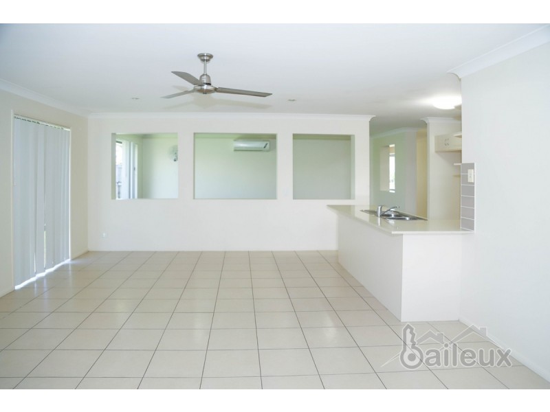 50 Whitehaven Drive, Blacks Beach QLD 4740