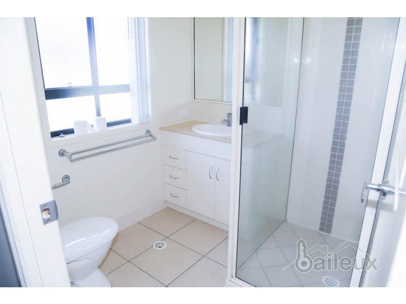 50 Whitehaven Drive, Blacks Beach QLD 4740
