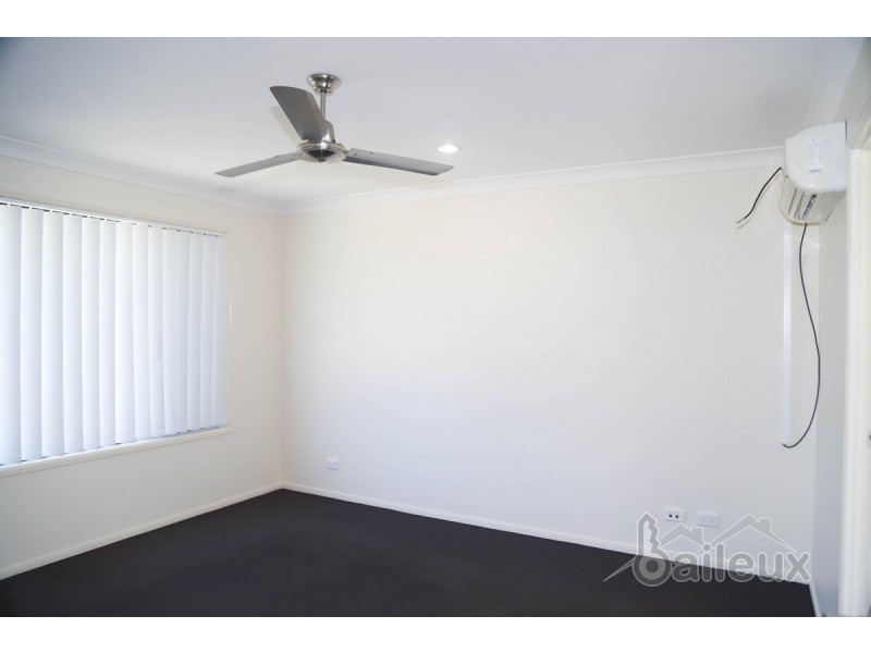 50 Whitehaven Drive, Blacks Beach QLD 4740