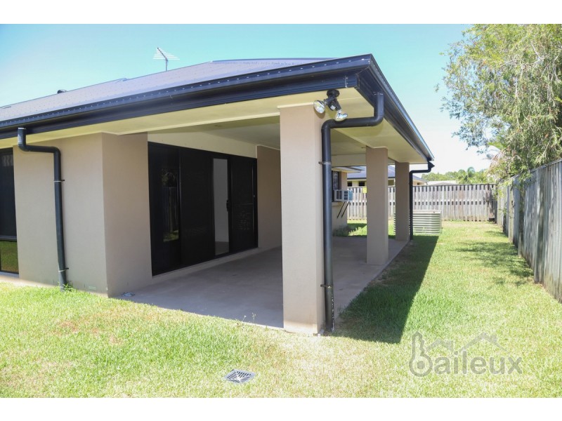 50 Whitehaven Drive, Blacks Beach QLD 4740