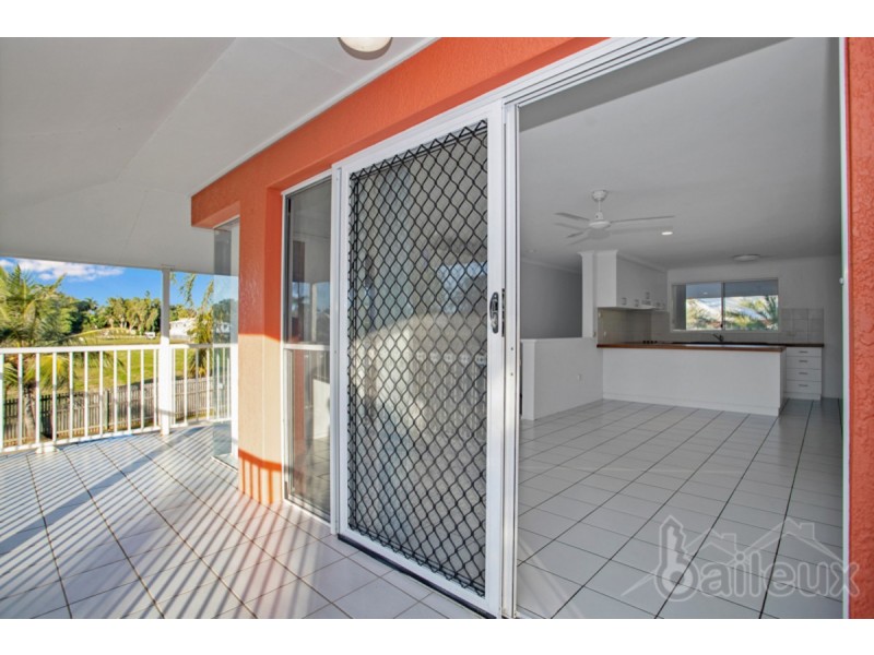 3/17 beach Road, Dolphin Heads QLD 4740