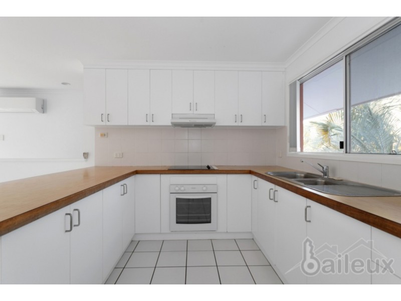 3/17 beach Road, Dolphin Heads QLD 4740