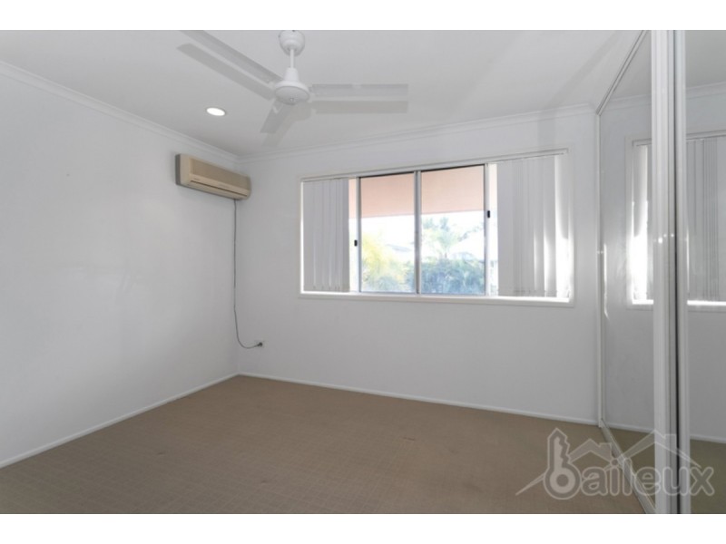3/17 beach Road, Dolphin Heads QLD 4740