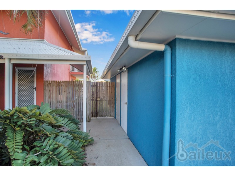 3/17 beach Road, Dolphin Heads QLD 4740