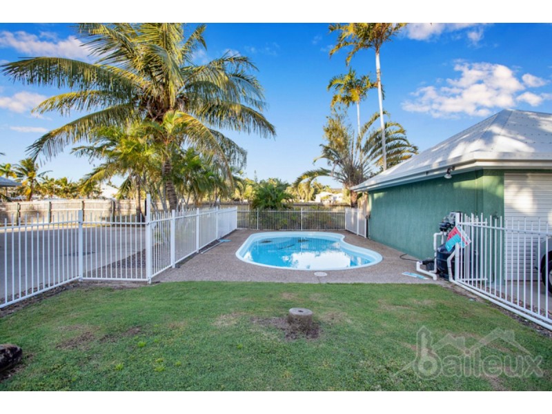 3/17 beach Road, Dolphin Heads QLD 4740