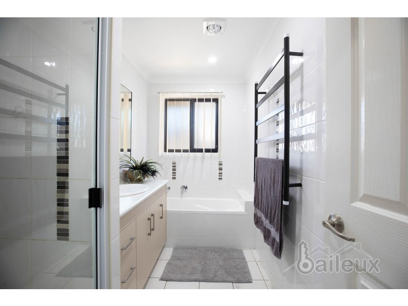 7 Tiffiny Court, Andergrove QLD 4740