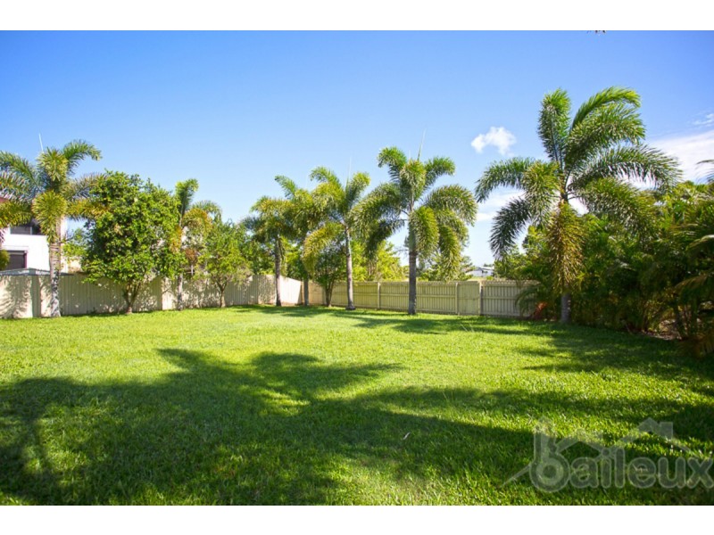 3 Francey Drive, Glenella QLD 4740