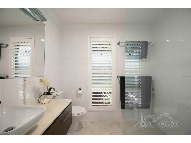 23 Chelsea Crescent, Glenella QLD 4740