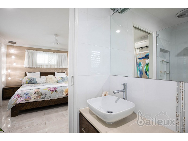 23 Chelsea Crescent, Glenella QLD 4740