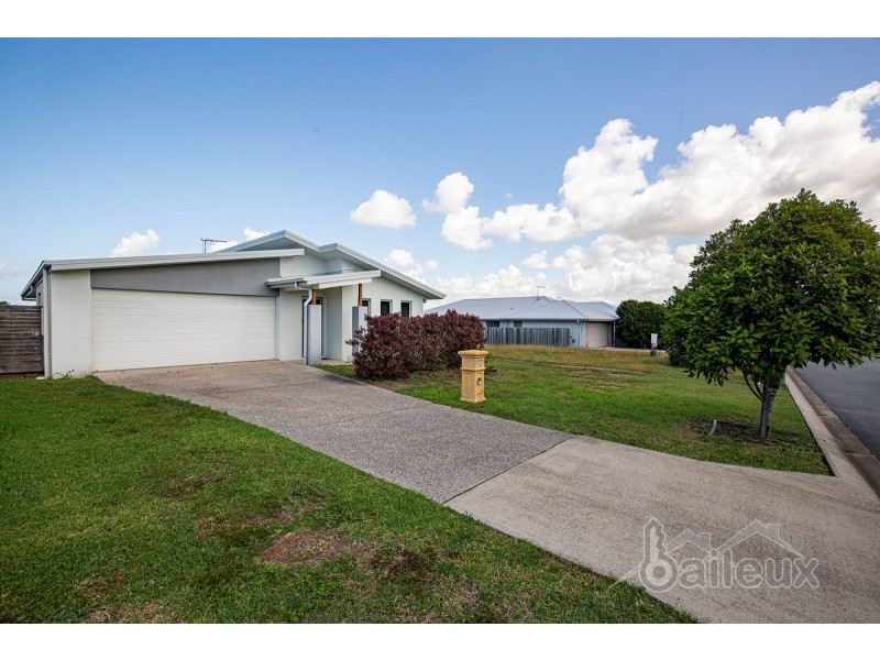 18 Majesty Street, Rural View QLD 4740