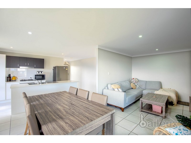 18 Majesty Street, Rural View QLD 4740