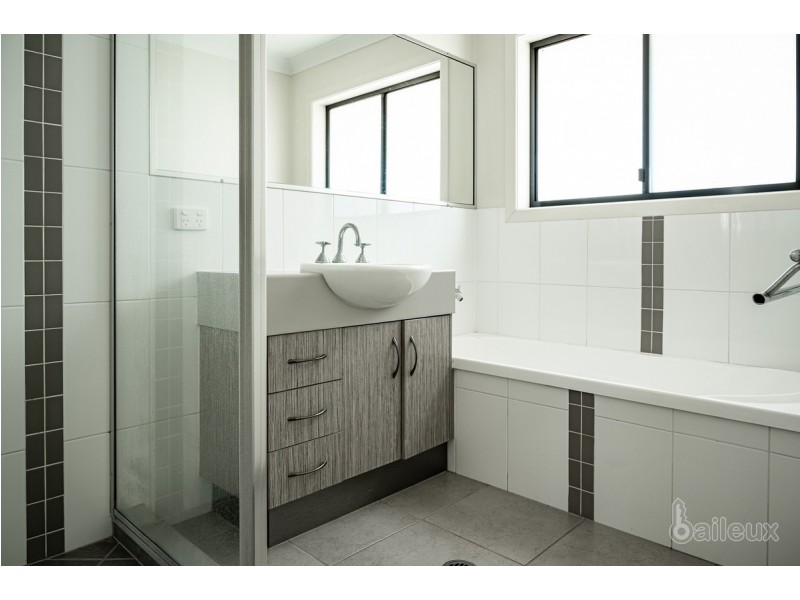 46 Village Circuit, Eimeo QLD 4740