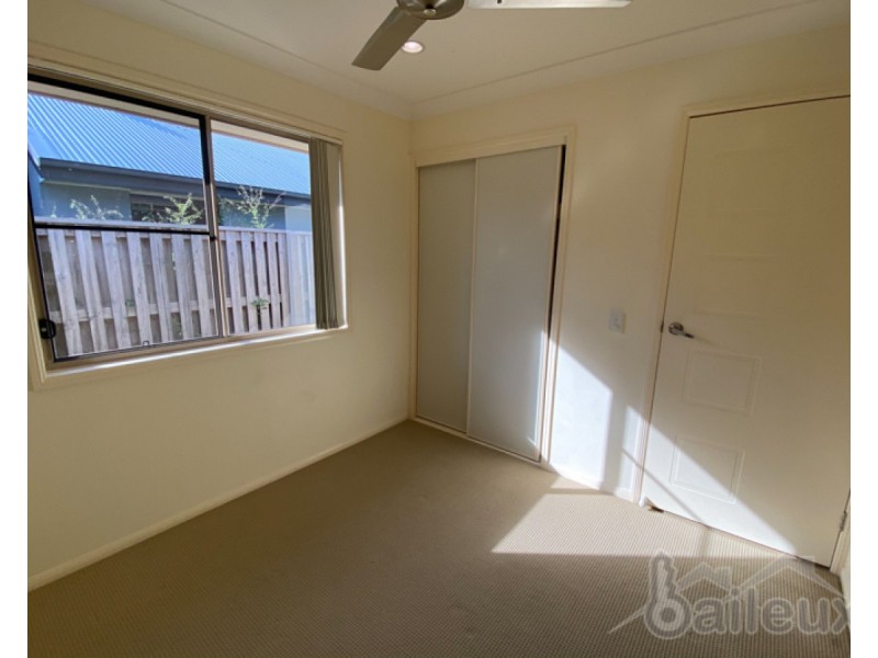 64 Newport Parade, Blacks Beach QLD 4740