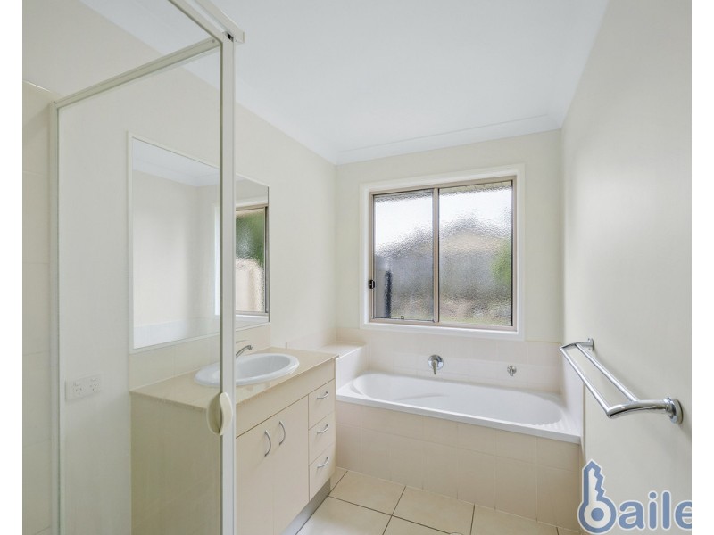 64 Newport Parade, Blacks Beach QLD 4740