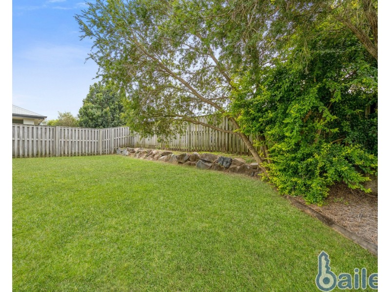 64 Newport Parade, Blacks Beach QLD 4740