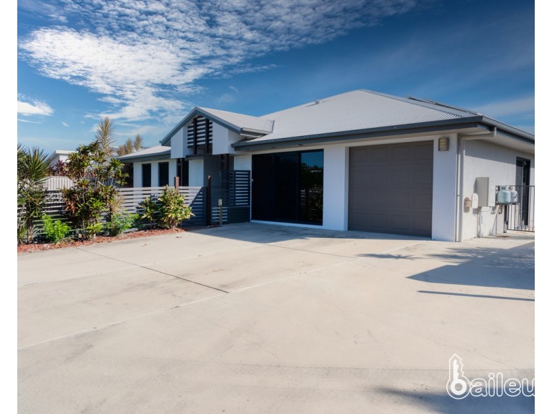 59 Beach Road, Dolphin Heads QLD 4740