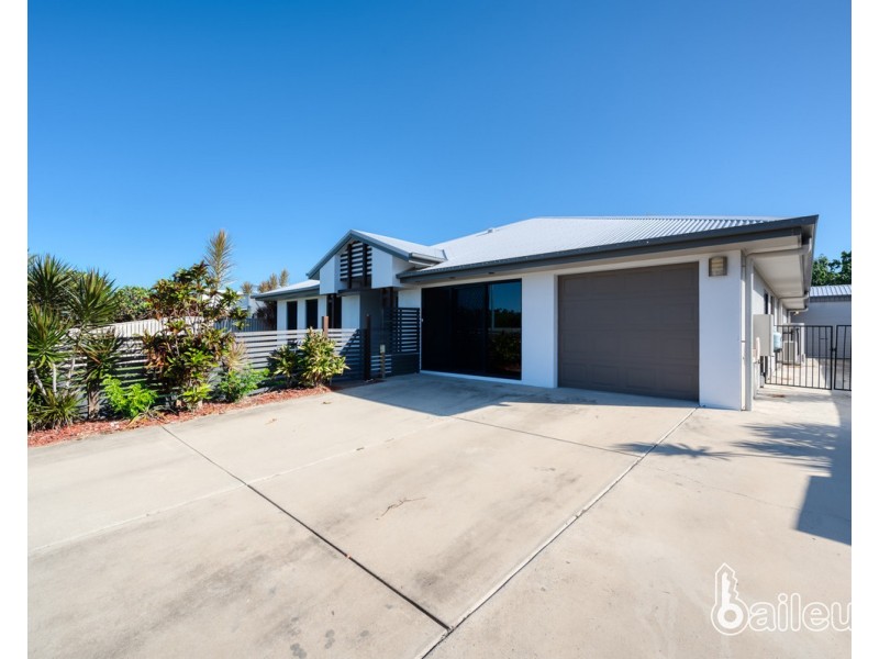 59 Beach Road, Dolphin Heads QLD 4740