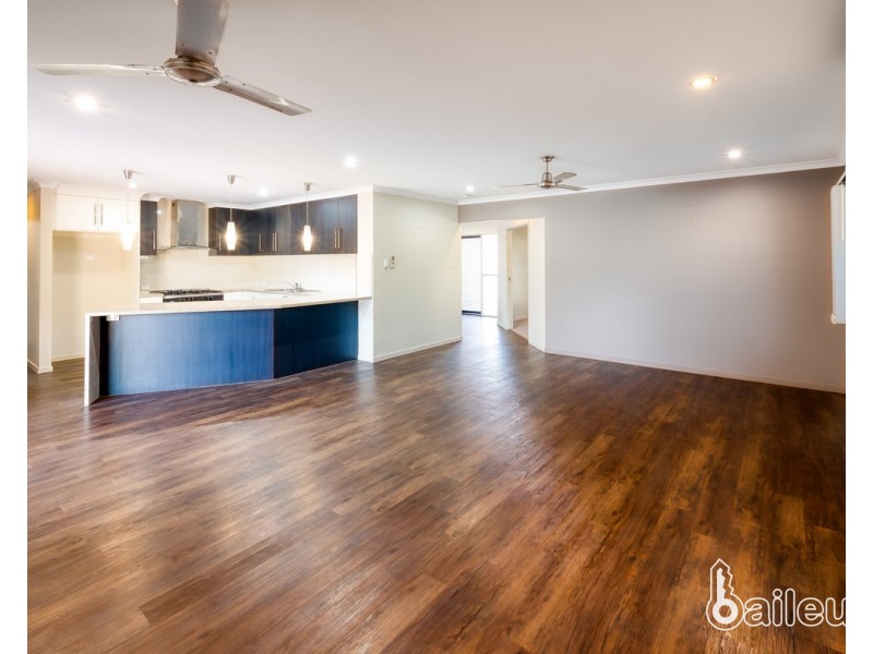 59 Beach Road, Dolphin Heads QLD 4740