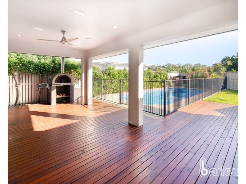 59 Beach Road, Dolphin Heads QLD 4740