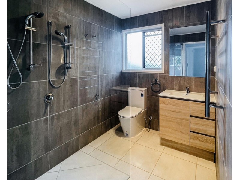 4/4 Kate Street, East Mackay QLD 4740