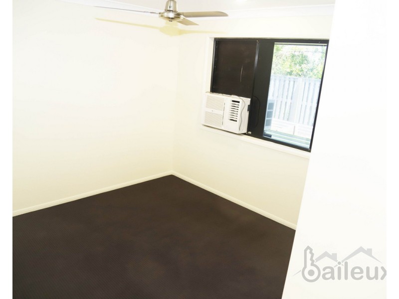 50 Whitehaven Drive, Blacks Beach QLD 4740