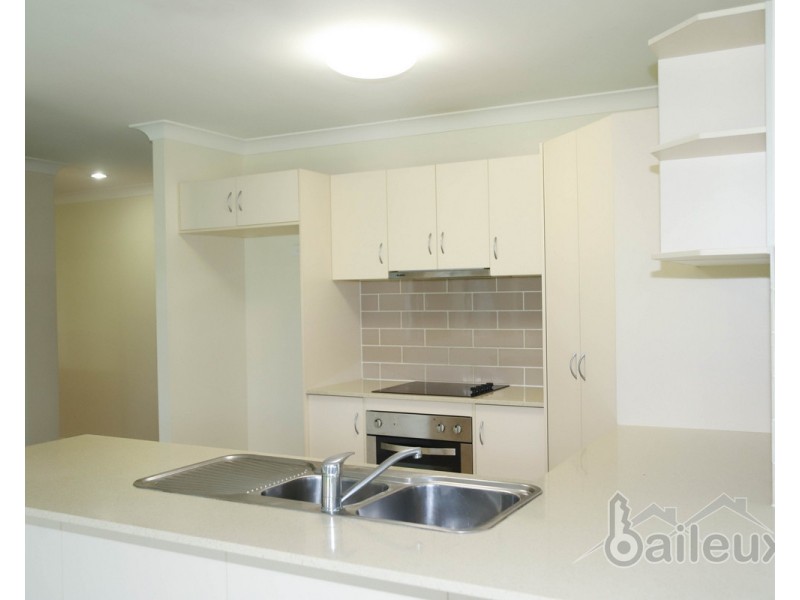 50 Whitehaven Drive, Blacks Beach QLD 4740