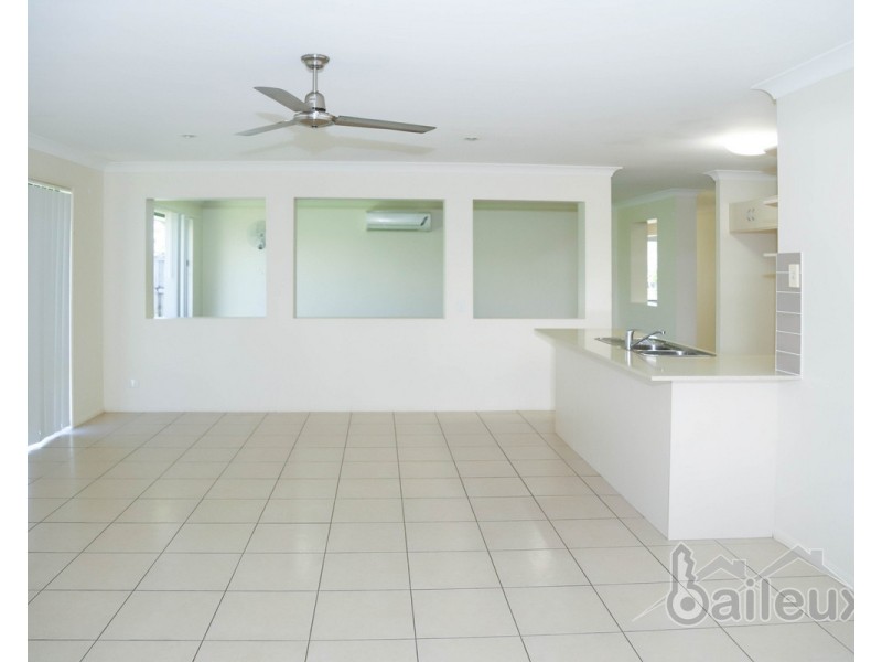 50 Whitehaven Drive, Blacks Beach QLD 4740
