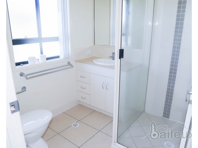 50 Whitehaven Drive, Blacks Beach QLD 4740