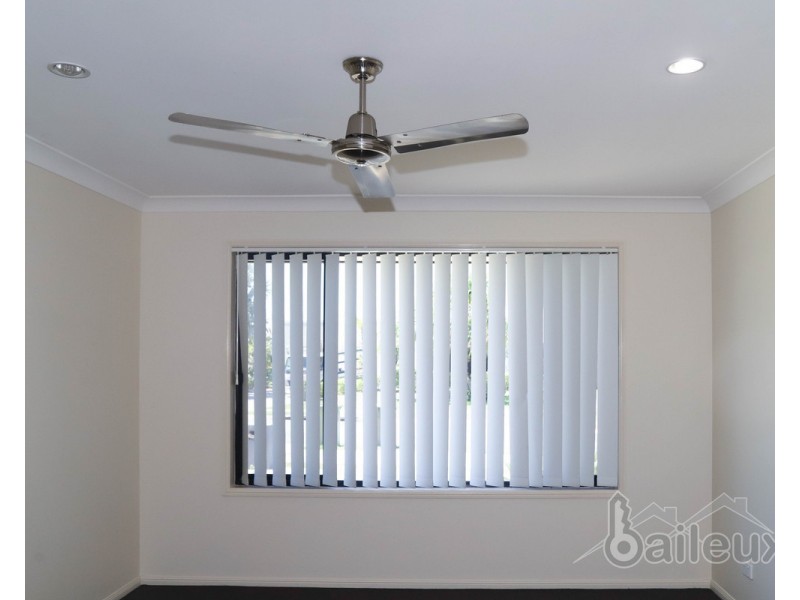 50 Whitehaven Drive, Blacks Beach QLD 4740