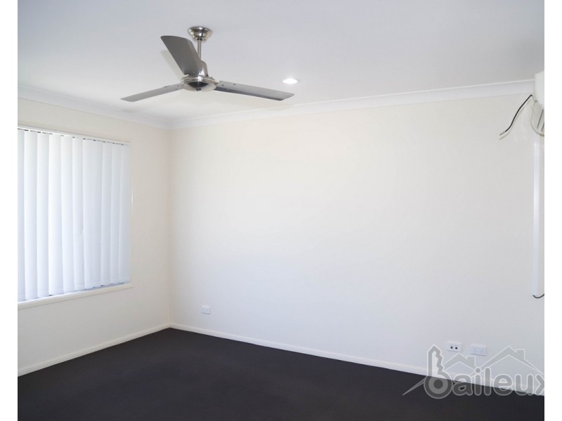 50 Whitehaven Drive, Blacks Beach QLD 4740