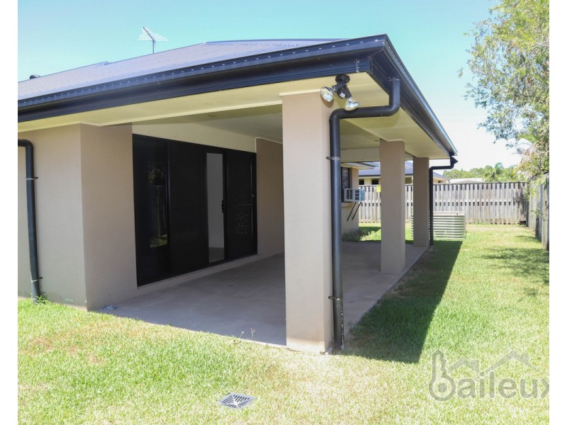 50 Whitehaven Drive, Blacks Beach QLD 4740