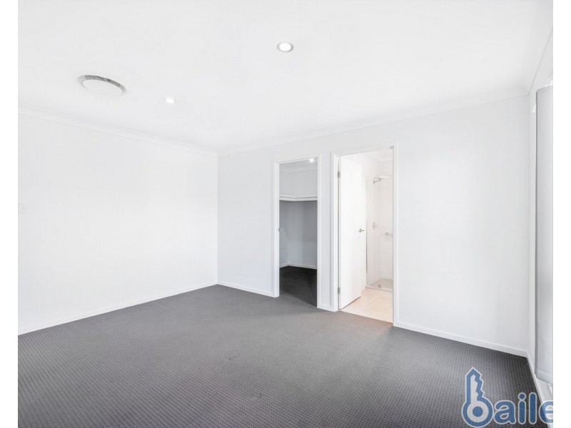 28 Phoenix Crescent, Rural View QLD 4740