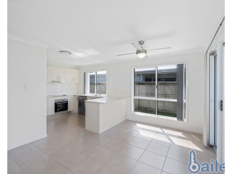 28 Phoenix Crescent, Rural View QLD 4740