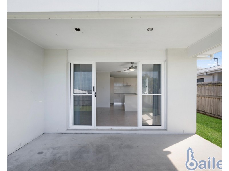 28 Phoenix Crescent, Rural View QLD 4740