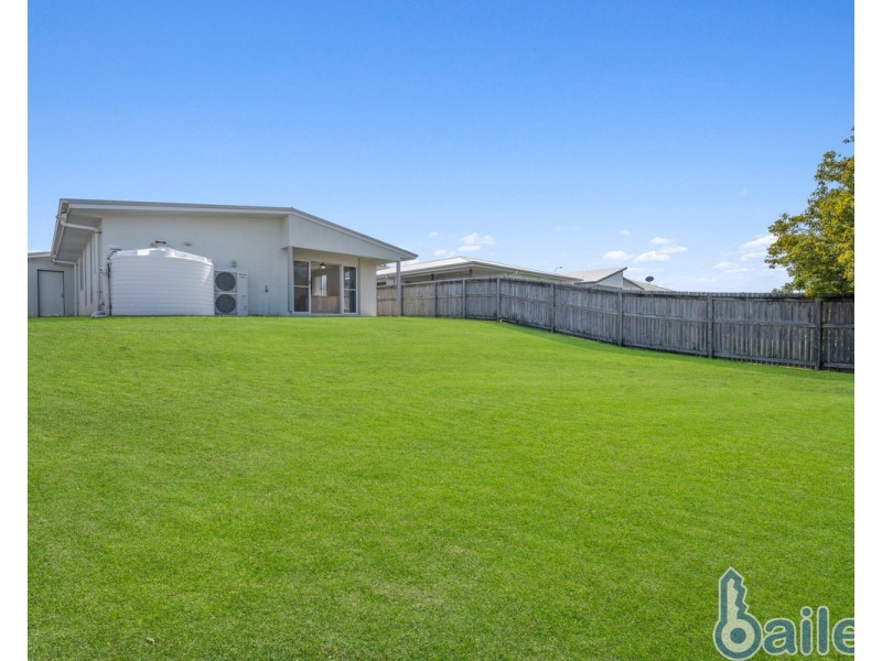 28 Phoenix Crescent, Rural View QLD 4740