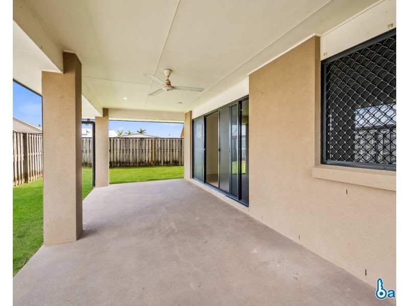 50 Whitehaven Drive, Blacks Beach QLD 4740