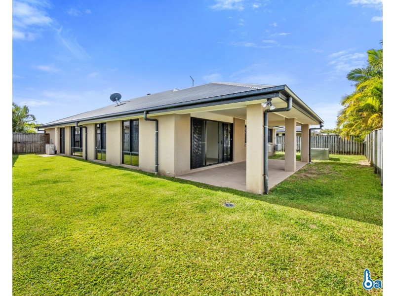 50 Whitehaven Drive, Blacks Beach QLD 4740