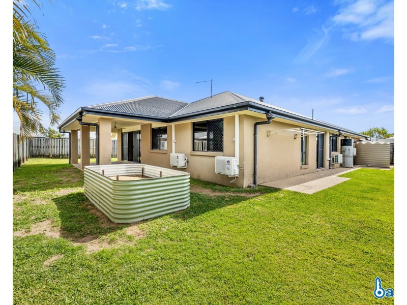 50 Whitehaven Drive, Blacks Beach QLD 4740
