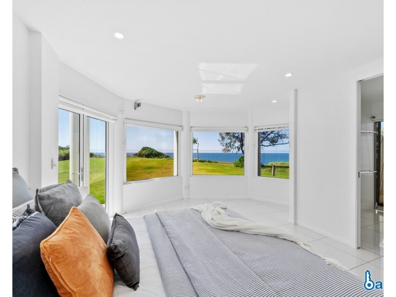 14 Albatross Street, Slade Point QLD 4740