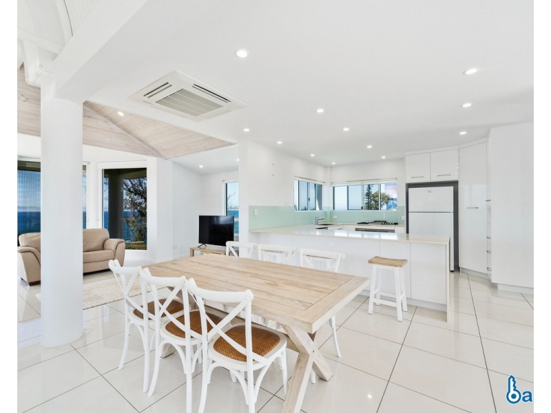 14 Albatross Street, Slade Point QLD 4740