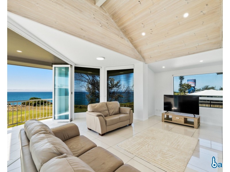 14 Albatross Street, Slade Point QLD 4740