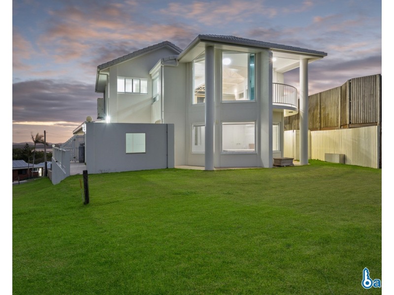 14 Albatross Street, Slade Point QLD 4740